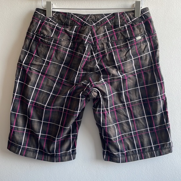 Plaid The North Face Shorts Size 6 - Picture 3 of 6
